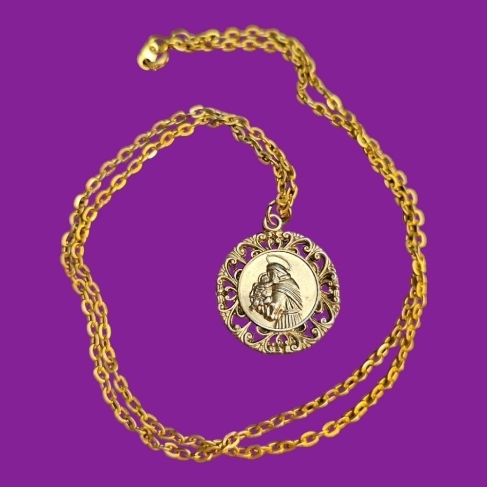 3/$30 Vintage St. Anthony Medal Unisex Chain Necklace